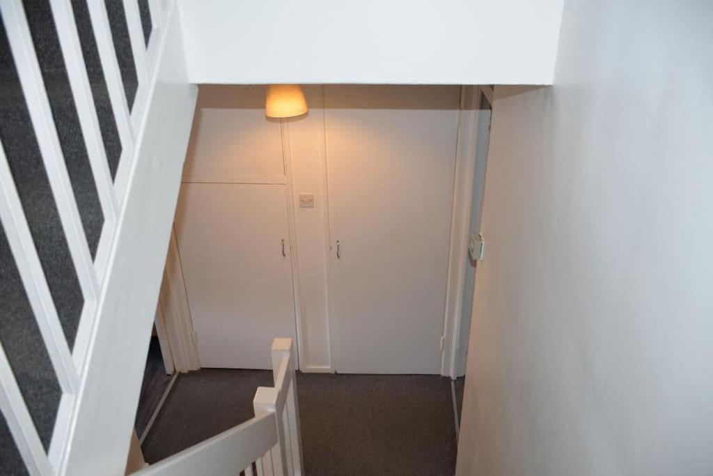 London Zone 2, 2 Bedroom House Экстерьер фото