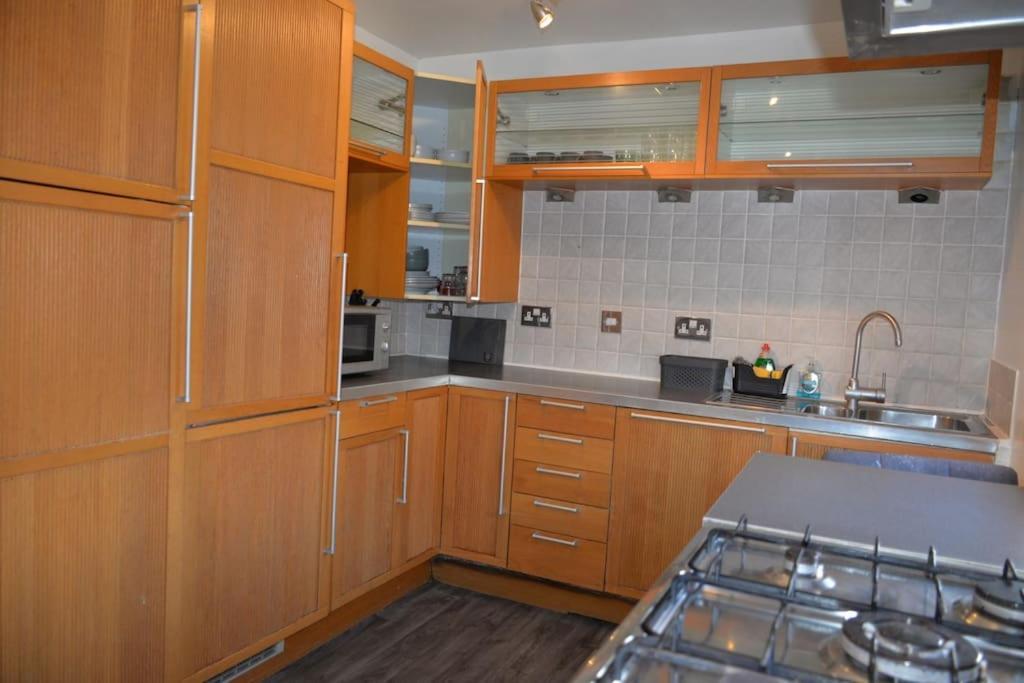 London Zone 2, 2 Bedroom House Экстерьер фото