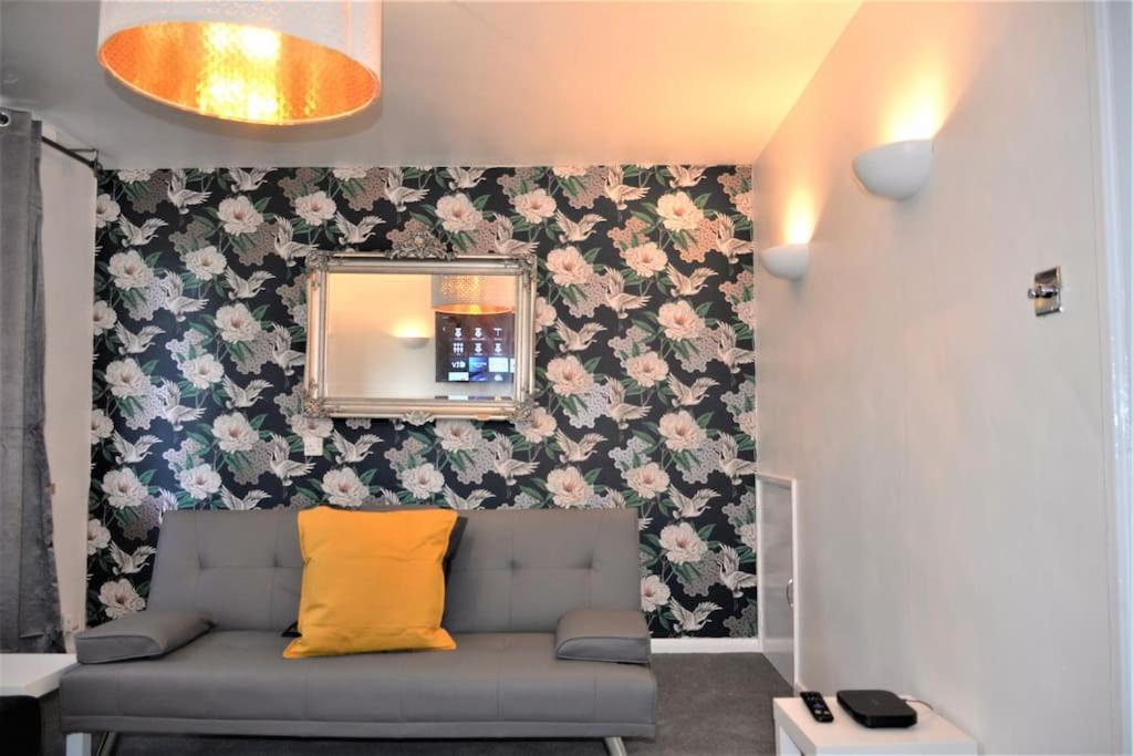 London Zone 2, 2 Bedroom House Экстерьер фото
