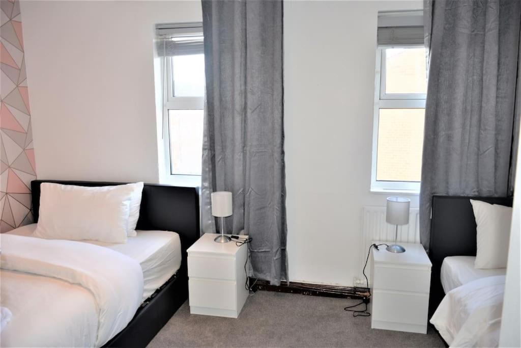 London Zone 2, 2 Bedroom House Экстерьер фото
